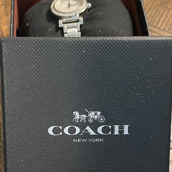 Coach Ladies Watch - Picture 3 of 4